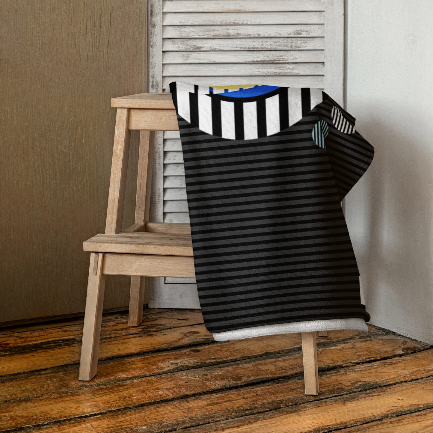 Yellow Eye Striped Beach Towel – Black & White Modern Coastal Towel